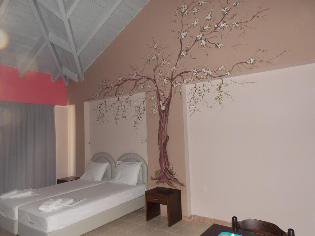 Hotel Theasis Paralia Sergoulas ห้อง รูปภาพ